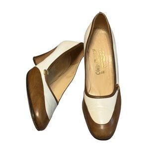 Vintage Salvatore Ferragamo Made in Italy Two Tone Leather Heels